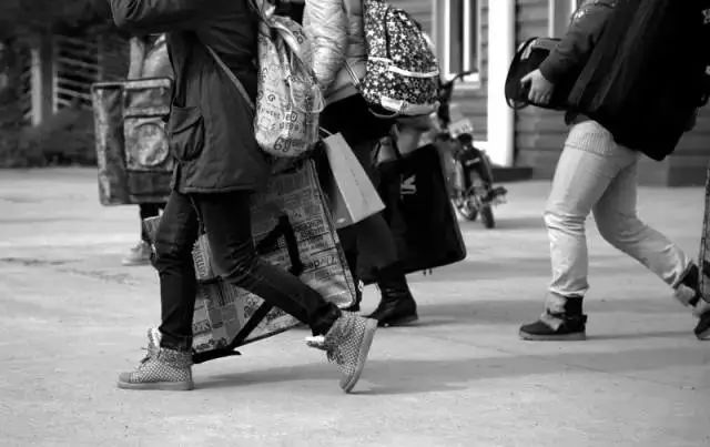 長沙美術(shù)生復(fù)讀學(xué)校（美術(shù)生應(yīng)該復(fù)讀嗎）