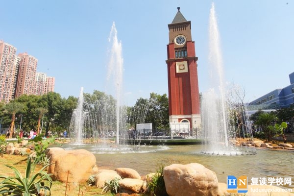 長(zhǎng)沙外國(guó)語學(xué)校國(guó)際部學(xué)費(fèi)多少錢