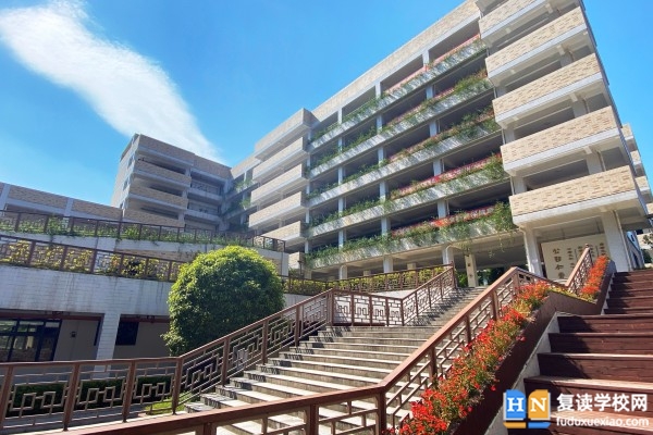 長沙市弘益高級中學(xué)錄取分?jǐn)?shù)線及收費(fèi)標(biāo)準(zhǔn)