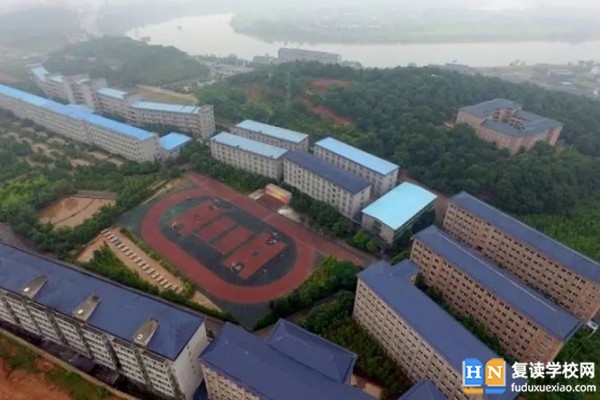 耒陽正源高中是私立嗎