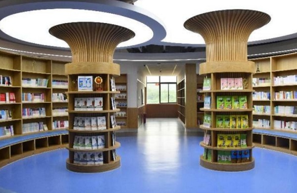 湘潭市天易高級(jí)中學(xué)環(huán)境實(shí)景