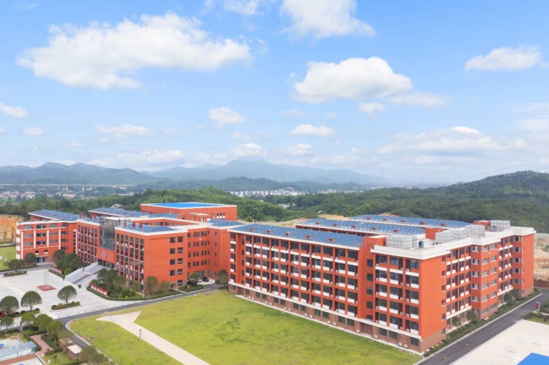 益陽博雅中學(xué)復(fù)讀部環(huán)境實(shí)景