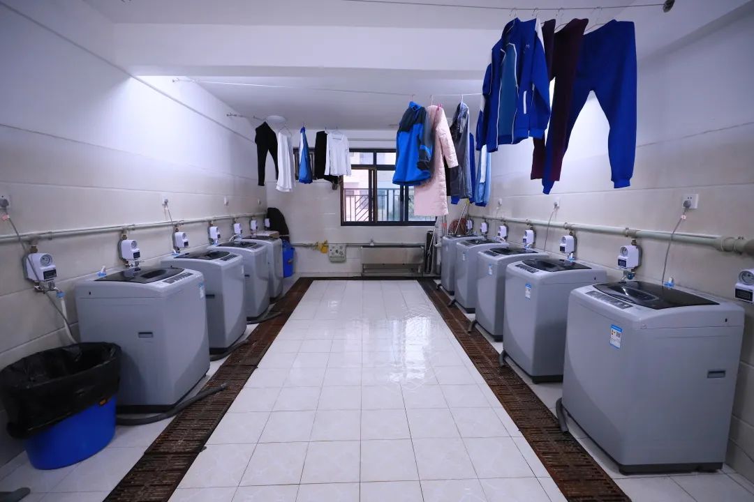 長沙市弘益高級中學(xué)環(huán)境實景