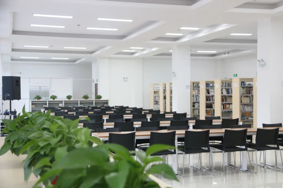 湖南師大二附中復(fù)讀部環(huán)境實景