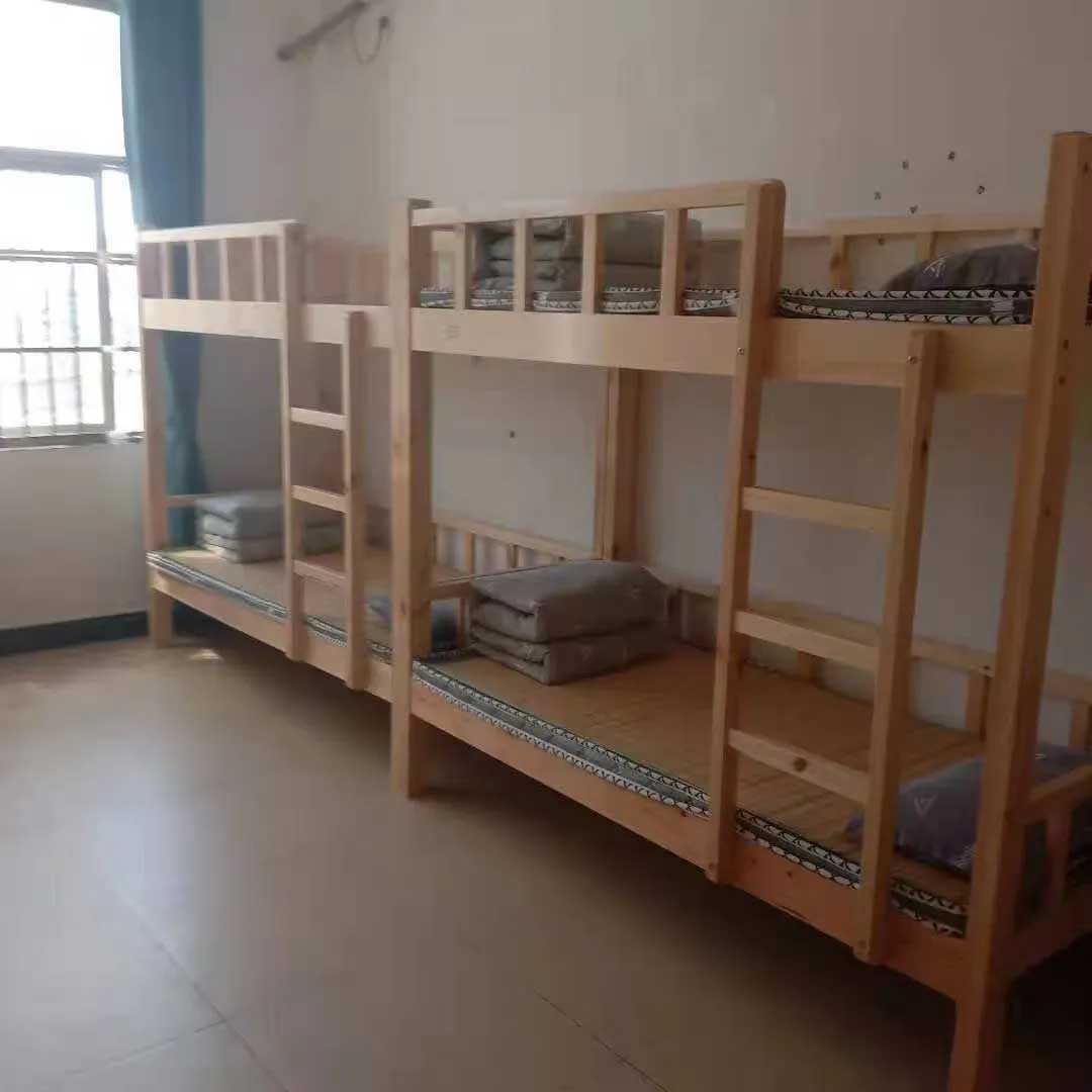 邵陽市湘智鴻才中學復讀部環(huán)境實景