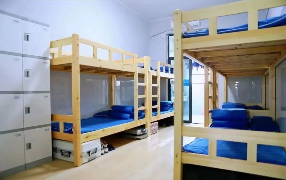 懷化市中方恒雅高級(jí)中學(xué)環(huán)境實(shí)景