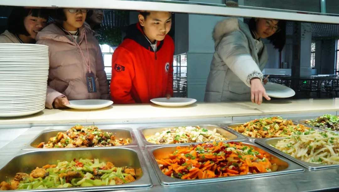 寧遠(yuǎn)縣明德湘南學(xué)校環(huán)境實(shí)景