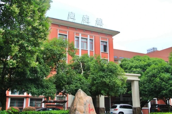 湖南生物機(jī)電職業(yè)技術(shù)學(xué)院校園環(huán)境【多圖】