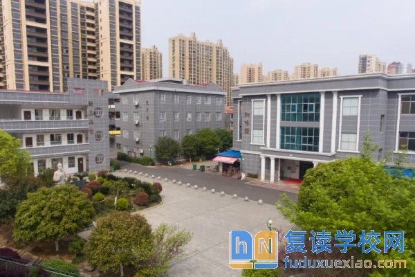 世紀(jì)星翰林高中2025年春季插班生招生簡(jiǎn)章