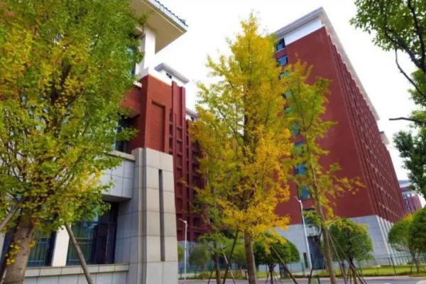 湖南藝術(shù)職業(yè)學(xué)院校園環(huán)境【多圖】