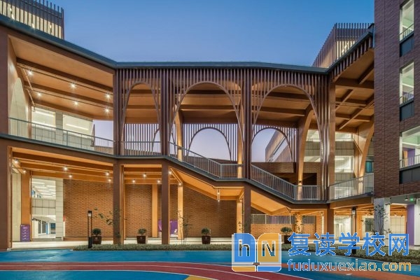 長(zhǎng)沙中考500分選擇中職還是普高