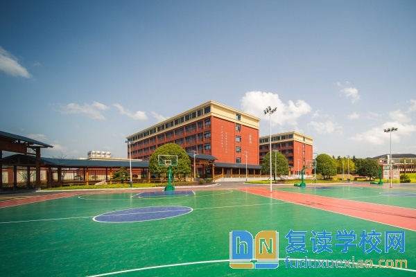 瀏陽市嗣同高級中學(xué)收費標(biāo)準(zhǔn)