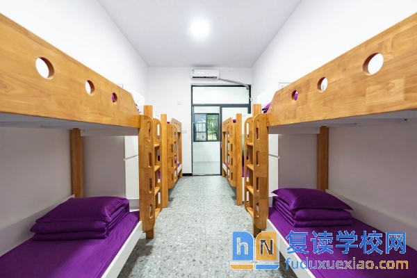 長(zhǎng)沙市珺琟高級(jí)中學(xué)收費(fèi)標(biāo)準(zhǔn)