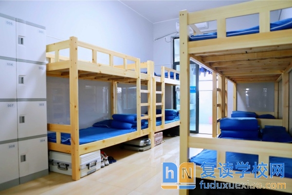 長沙市麓谷高級中學(xué)收費標準