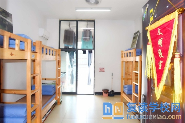 長沙瀏陽唯美高級(jí)中學(xué)收費(fèi)標(biāo)準(zhǔn)