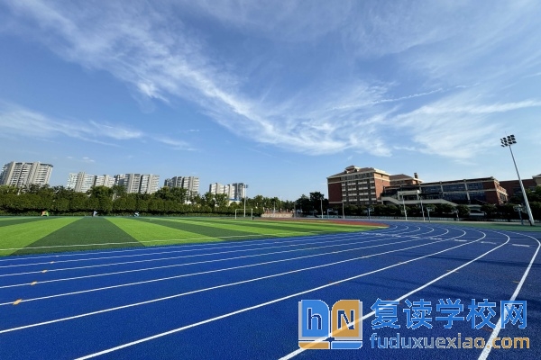 長(zhǎng)沙市中嘉高級(jí)中學(xué)收費(fèi)標(biāo)準(zhǔn)