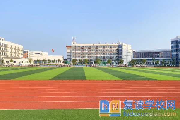 長(zhǎng)沙恒雅高級(jí)中學(xué)學(xué)費(fèi)多少