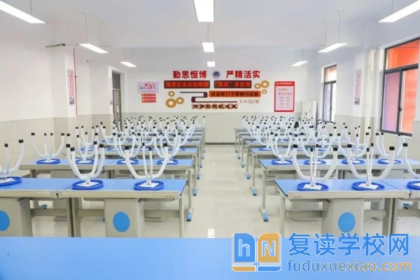 長(zhǎng)沙**高松雅湖學(xué)校學(xué)費(fèi)多少