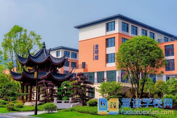 長(zhǎng)沙市珺琟高級(jí)中學(xué)收費(fèi)標(biāo)準(zhǔn)