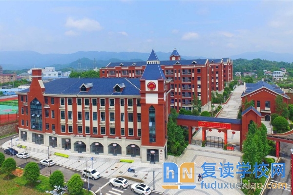 長沙瀏陽唯美高級(jí)中學(xué)收費(fèi)標(biāo)準(zhǔn)