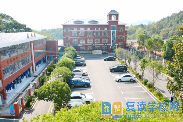 長沙中南博才高級中學(xué)收費標(biāo)準(zhǔn)