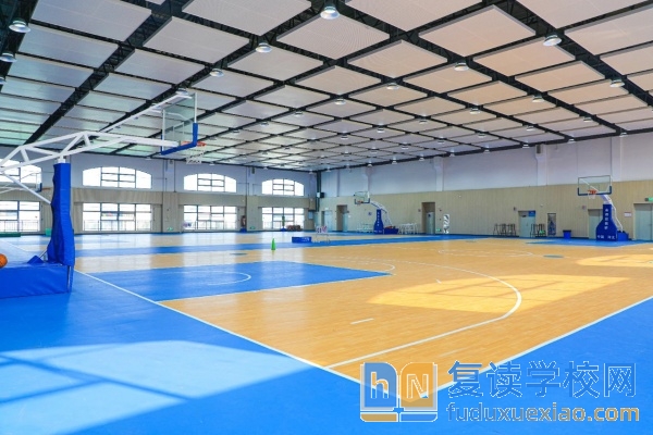 長(zhǎng)沙**高松雅湖學(xué)校學(xué)費(fèi)多少