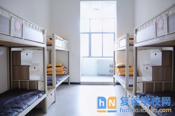 長沙芙蓉高級中學(xué)復(fù)讀收費(fèi)標(biāo)準(zhǔn)