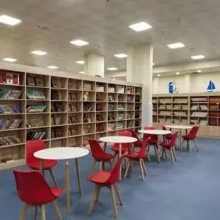 益陽萬源明達中學(xué)復(fù)讀部環(huán)境實景