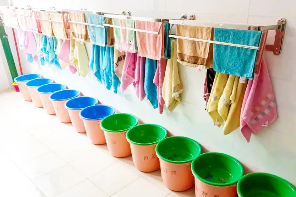 桂陽(yáng)縣展輝學(xué)校高復(fù)班環(huán)境實(shí)景