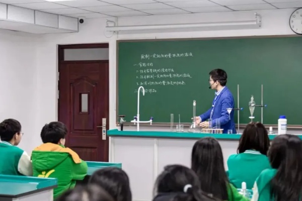 湖南瀟湘單招2026年收費標(biāo)準(zhǔn)