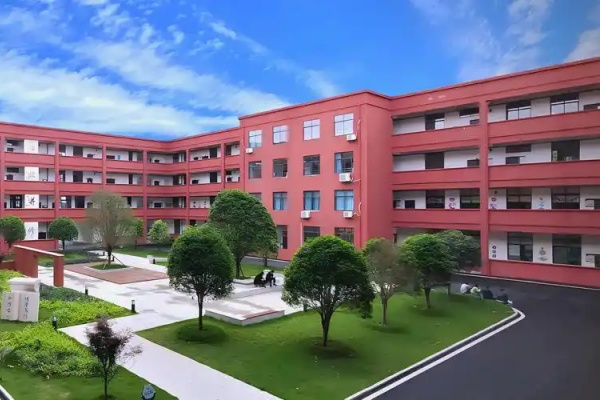 2026年九嶷職業(yè)技術(shù)學(xué)院單招指南