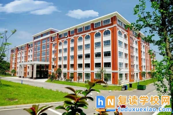 長沙文創(chuàng)藝術(shù)職業(yè)學(xué)院2025年單招計劃及收費(fèi)