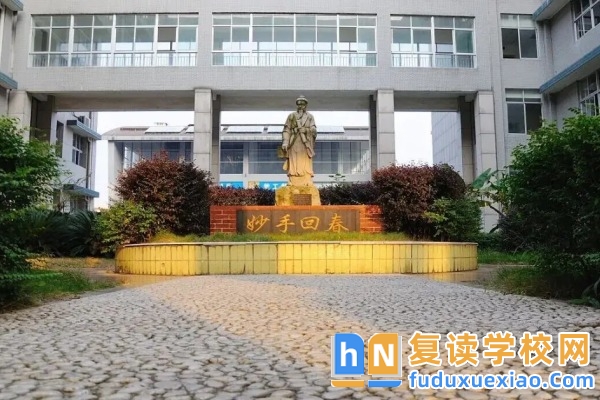 2026湖南中醫(yī)藥高等專科學(xué)校單招指南