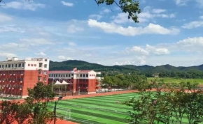 長沙市**高中學(xué)